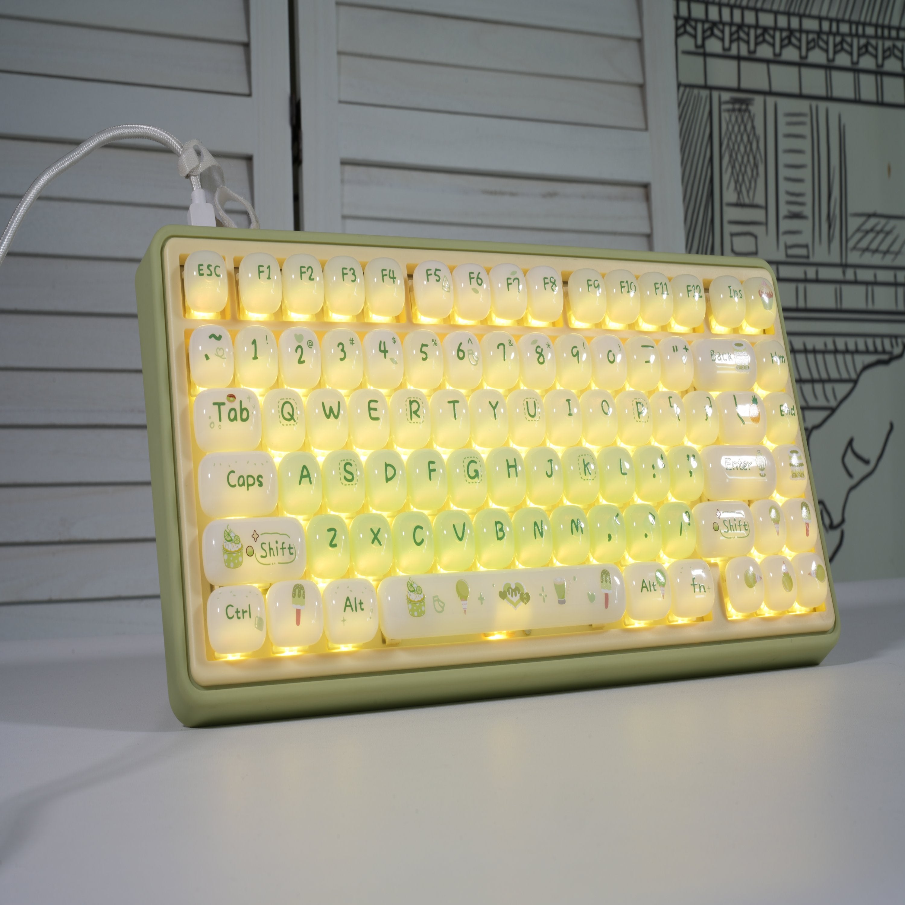 ZORNHER SHINE UR82 Cute 82-Key Mint Green Aesthetic Keyboard