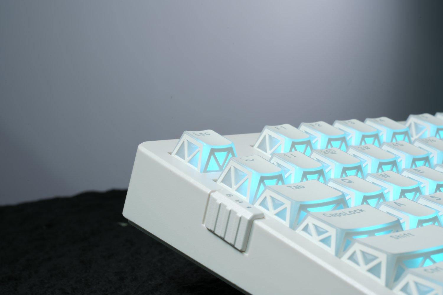 ZORNHER ZH980 Imperial Light Hot Swappable RGB