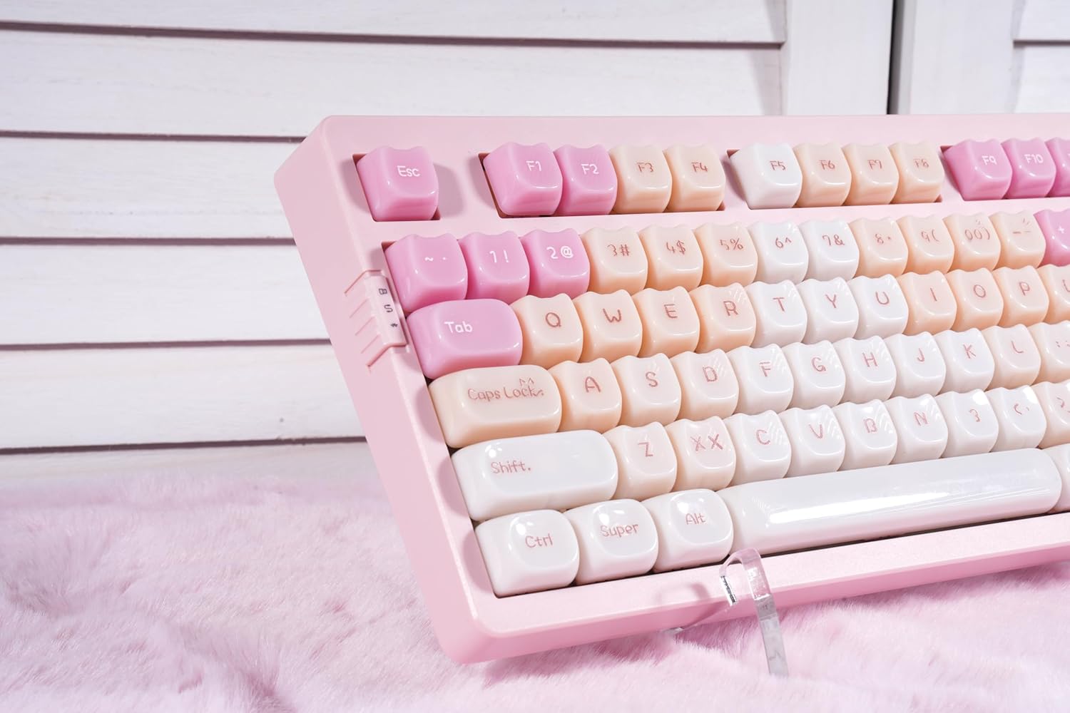 Zornher ZH980 95% Pink Cat Keyboard