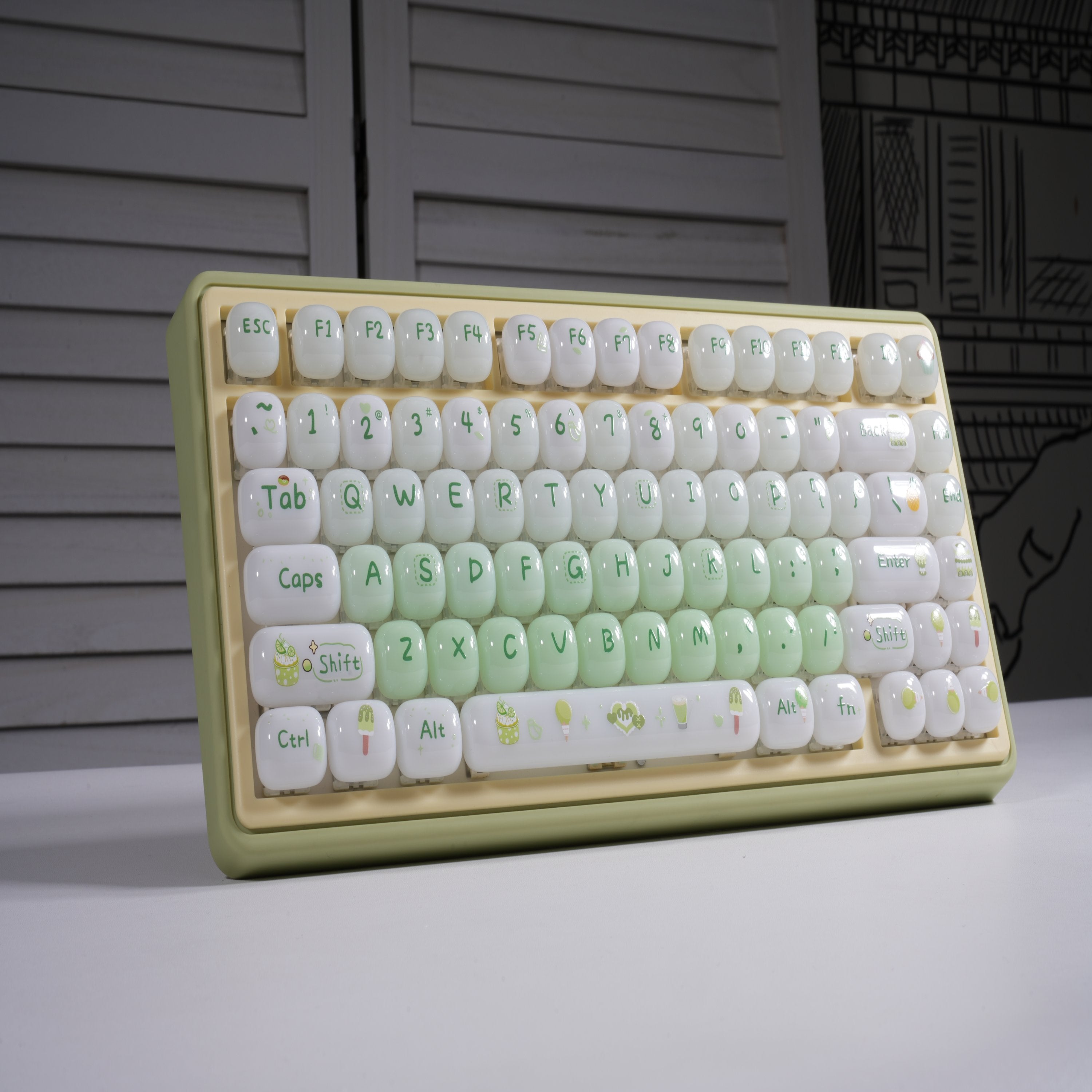 ZORNHER SHINE UR82 Cute 82-Key Mint Green Aesthetic Keyboard