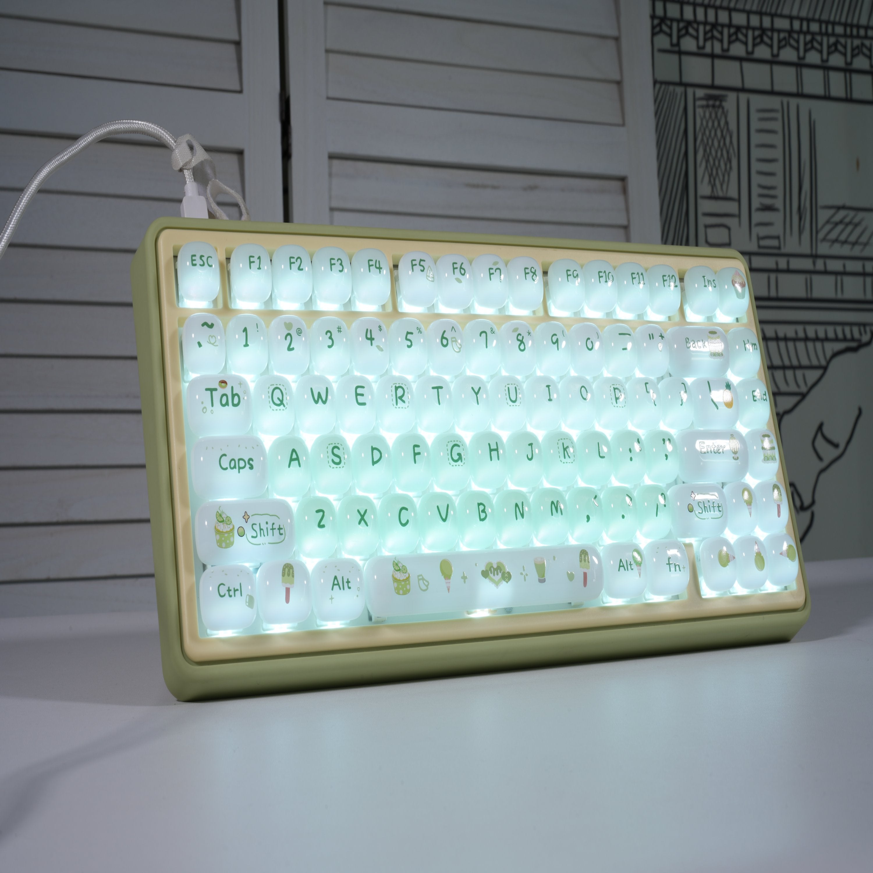 ZORNHER SHINE UR82 Cute 82-Key Mint Green Aesthetic Keyboard